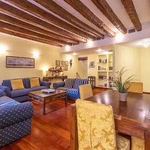  Apartment Ca' Meraviglia Italy