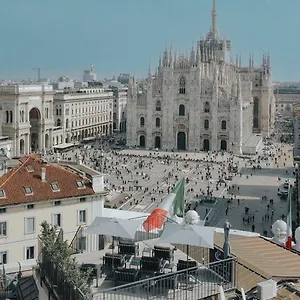 Prestige Boutique - Piazza Duomo View Apartment Mailand
